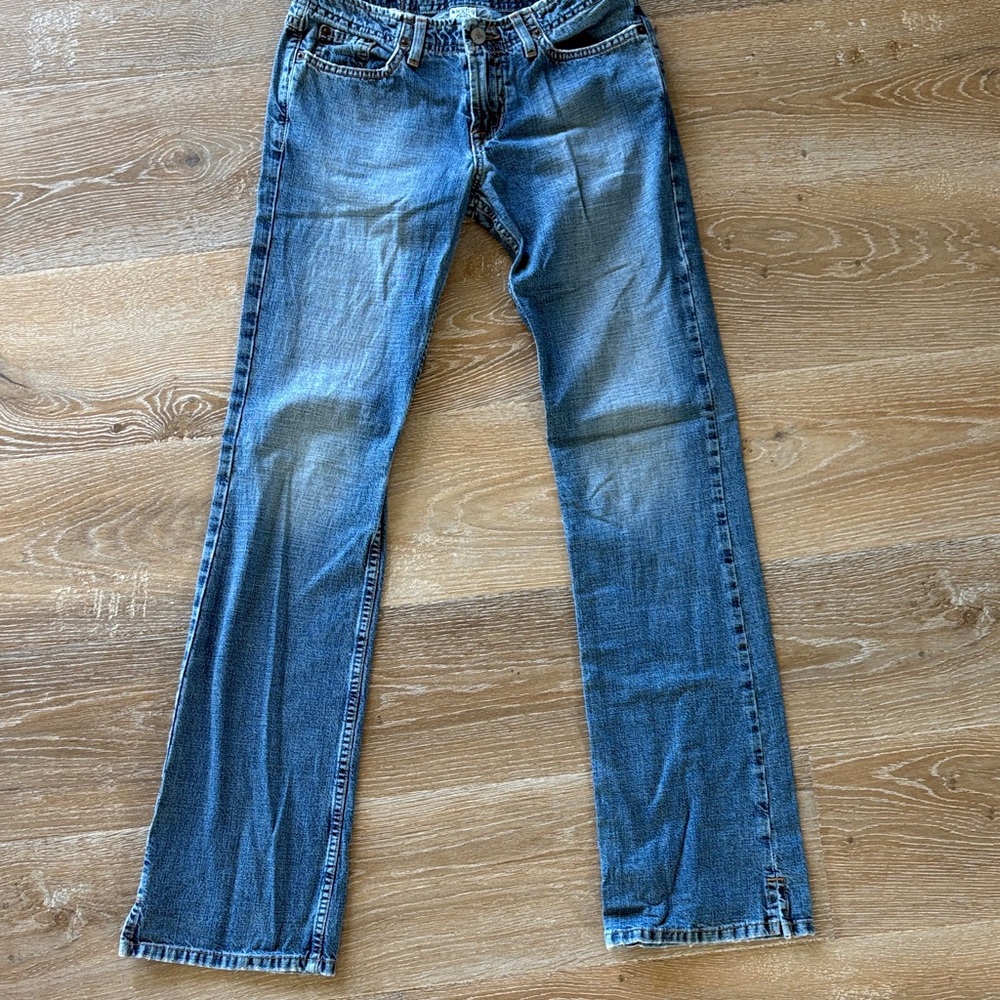 Lucky Brand Women's Classic Blue Straight Leg Jeans